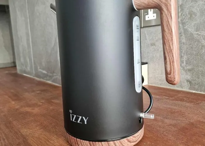 Cosy 2-bedroom Apartment, 10 Minutes From The * Λάρνακα