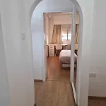 Cosy 2-bedroom Apartment, 10 Minutes From The Διαμέρισμα