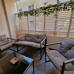 Cosy 2-bedroom Apartment, 10 Minutes From The Λάρνακα
