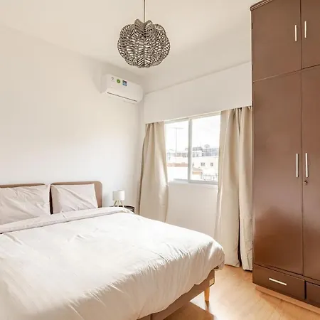 Apartman Cosy 2-bedroom Apartment, 10 Minutes From The *