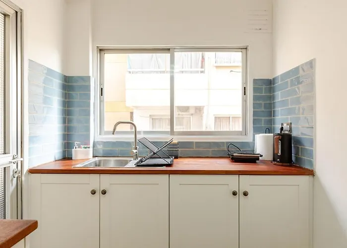 Cosy 2-bedroom Apartment, 10 Minutes From The Apartament *