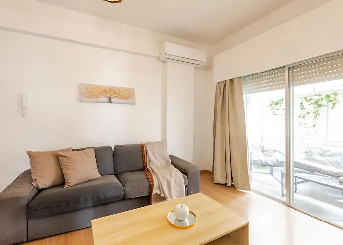 アパート Cosy 2-bedroom Apartment, 10 Minutes From The