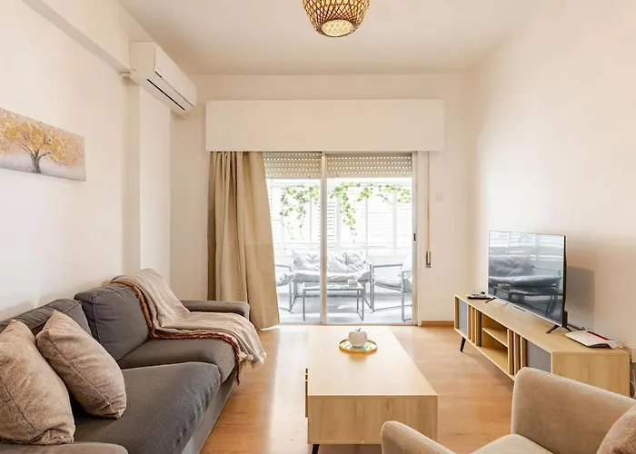 Cosy 2-bedroom Apartment, 10 Minutes From The Apartament